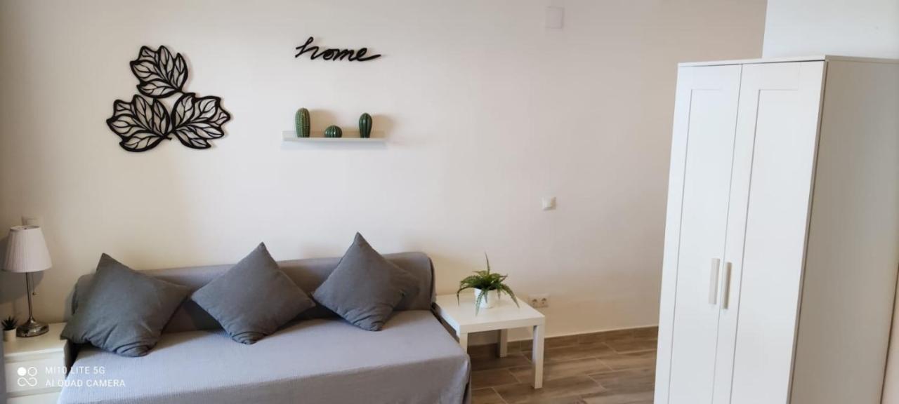 Estudio En Benalbeach, Vistas Mar, Primera Linea Playa Benalmádena Buitenkant foto